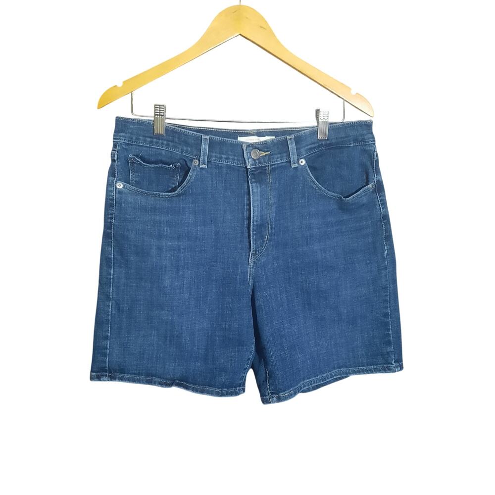 Levi's Womens Classic Shorts 5 Pocket Design Zip Fly Bermuda Denim Size 30